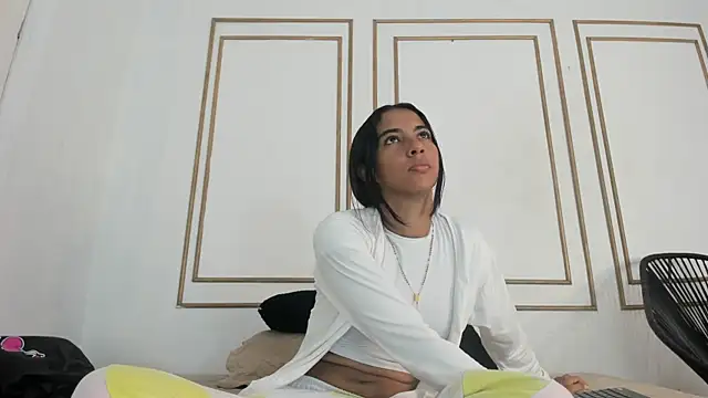 emily gaviria1 online show from 05-31-26, 12:34