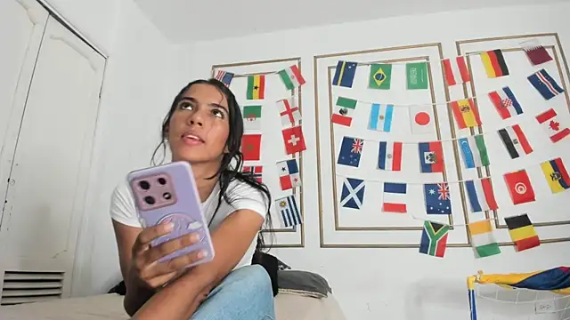 emily gaviria1 online show from 06-20-26, 07:16