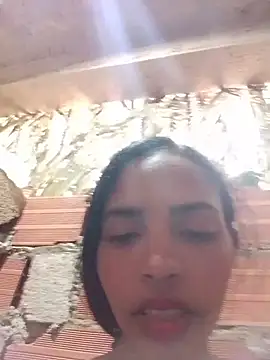 valentina gomez1 online show from 04-15-26, 12:23