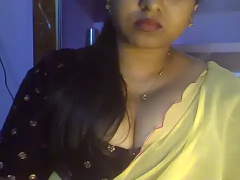 Snapshot of Tamil_Kuttyma chatting on 06-25-26, 04:44 Tamil Kuttyma online show from 06-25-26, 04:44