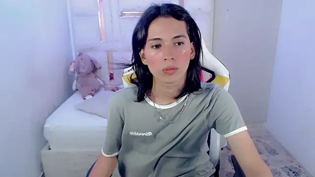 Larry craft online show from 04-06-26, 08:43