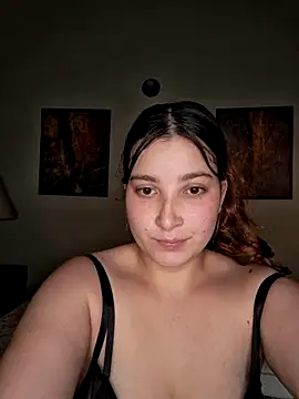 Estelle Noir online show from 06-11-26, 06:28