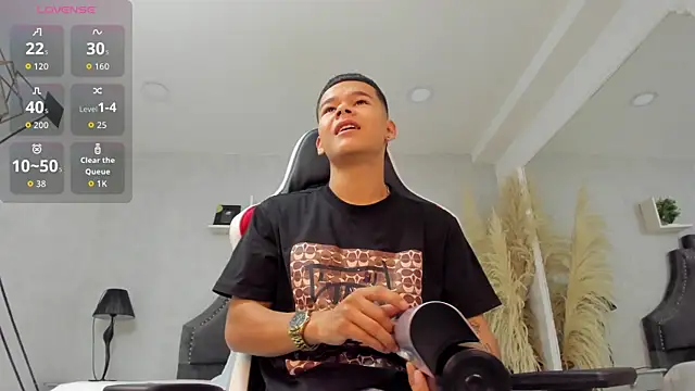 DylanRoyce  online show from 05-23-26, 01:26