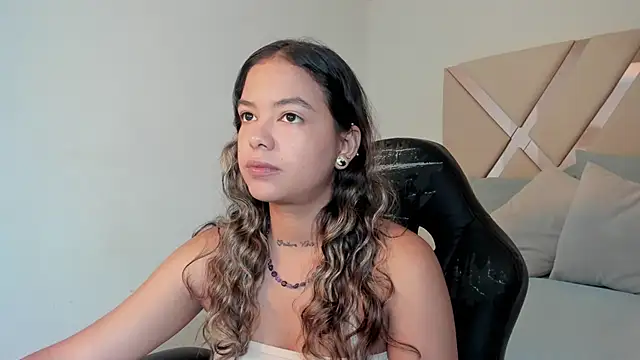 dulce lyraa1 online show from 03-29-26, 07:58