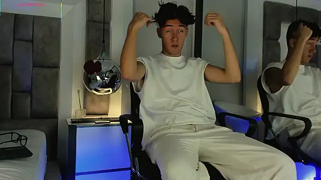 Austin Reedss online show from 03-20-26, 03:17