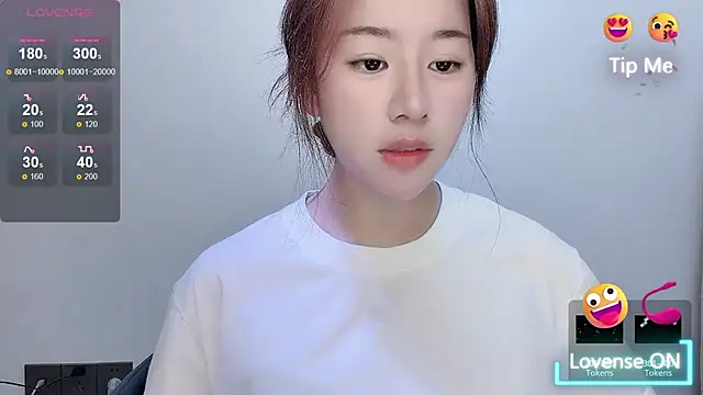 Snapshot of Baixi-01 chatting on 04-25-26, 01:41 Baixi-01 online show from 04-25-26, 01:41