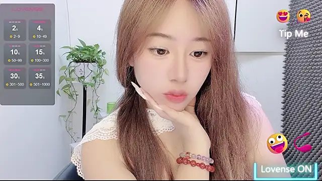 Baixi-01 online show from 07-13-26, 04:37