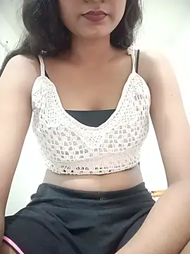 Snapshot of Heena_shrma chatting on 07-06-26, 03:14 Heena shrma online show from 07-06-26, 03:14