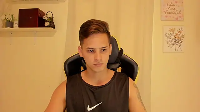 sexy andres01 online show from 05-29-26, 03:54