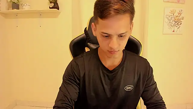 sexy andres01 online show from 06-22-26, 03:20