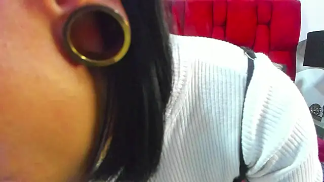 Amelie Blake online show from 05-16-26, 07:01