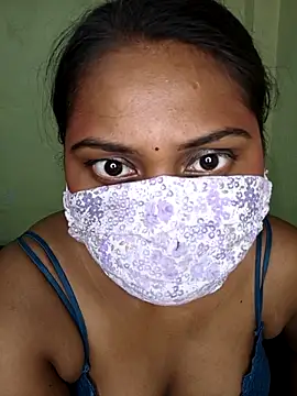 Snapshot of MISS_MADHURIBABY chatting on 06-19-26, 06:40 MISS MADHURIBABY online show from 06-19-26, 06:40