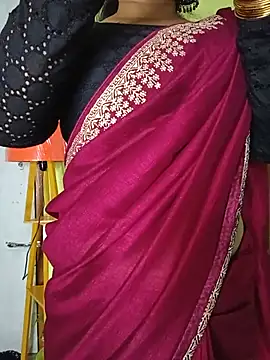 Snapshot of Kritika05 chatting on 06-06-26, 03:22 Kritika05 online show from 06-06-26, 03:22