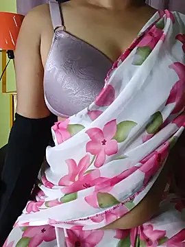 Snapshot of Kritika05 chatting on 06-06-26, 03:50 Kritika05 online show from 06-06-26, 03:50