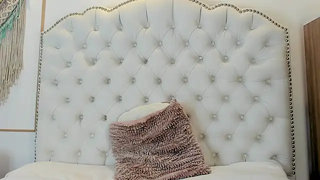 Sara funy online show from 05-01-26, 11:26