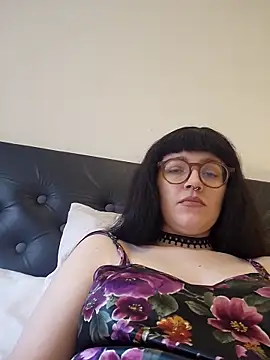 Mommynatrix online show from 03-30-26, 04:08