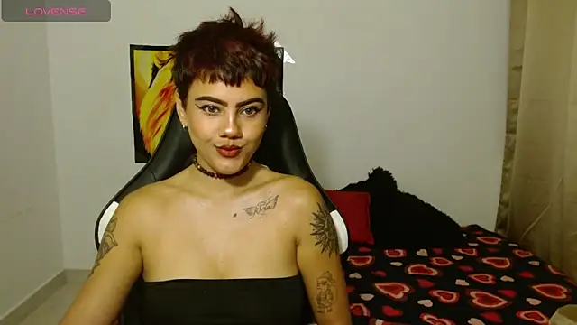 Divinejewel69 online show from 03-16-26, 09:24