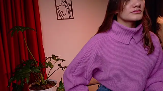 Snapshot of Mia_Benett_ chatting on 06-19-26, 02:10 Mia Benett online show from 06-19-26, 02:10