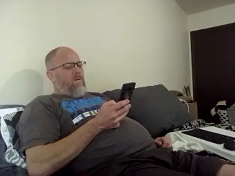 Snapshot of WorthingtonM3 chatting on 04-19-26, 05:34 WorthingtonM3 online show from 04-19-26, 05:34