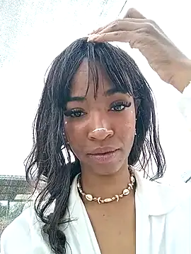 TinnaPeyton online show from 04-17-26, 05:27