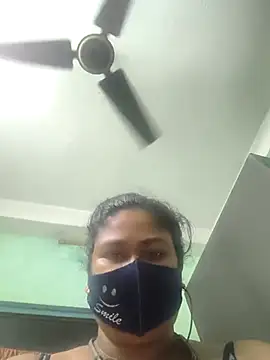 Snapshot of diyadiyanathna chatting on 02-25-26, 04:05 diyadiyanathna online show from 02-25-26, 04:05