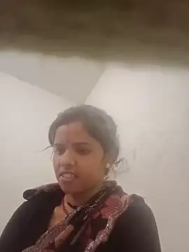 Hot chani online show from 05-19-26, 02:18