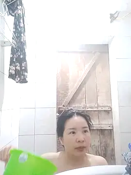 Ivy Trix2 online show from 04-16-26, 02:56