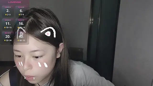 F-Yihao online show from 04-07-26, 09:21