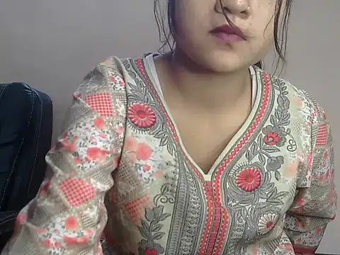 Aani 0 online show from 04-09-26, 07:36