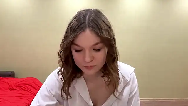 AliveCute online show from 03-12-26, 05:30