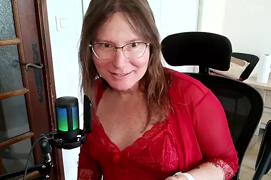 Snapshot of Jessica_hotTime chatting on 04-18-26, 12:31 Jessica hotTime online show from 04-18-26, 12:31