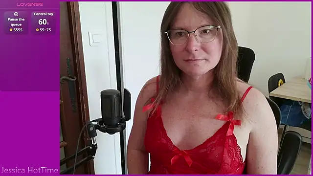 Snapshot of Jessica_hotTime chatting on 04-27-26, 02:26 Jessica hotTime online show from 04-27-26, 02:26