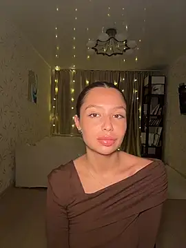 Fragile Tease online show from 03-12-26, 06:36