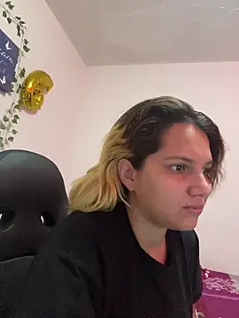 aurora bela online show from 04-11-26, 09:02