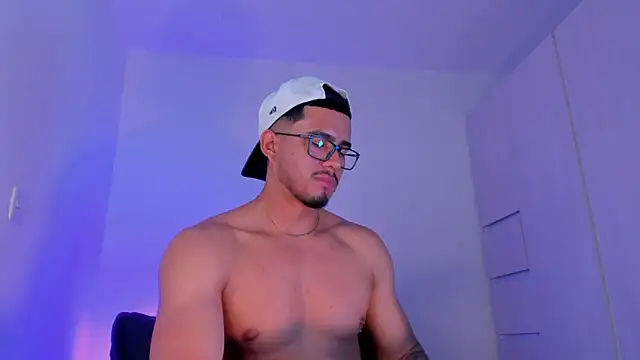 THADEO KING2 online show from 04-10-26, 01:44