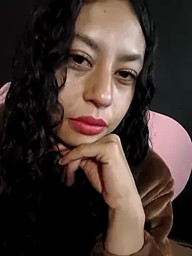 Snapshot of melsylatina chatting on 03-20-26, 01:43 melsylatina online show from 03-20-26, 01:43