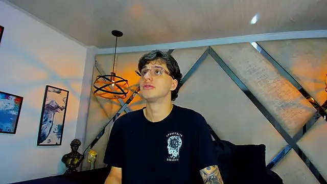 EXCLUSIVE8 online show from 04-02-26, 04:32