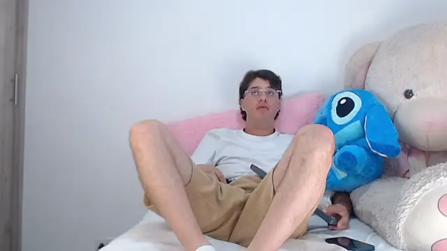 EXCLUSIVE8 online show from 05-20-26, 06:08