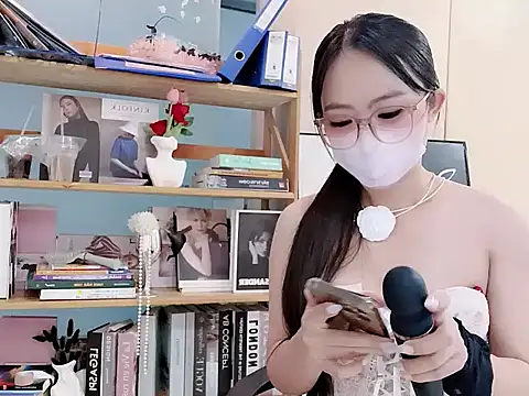 RG Lenalyy online show from 06-27-26, 01:32