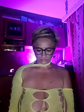 Snapshot of LunaBlaise chatting on 06-15-26, 06:10 LunaBlaise online show from 06-15-26, 06:10