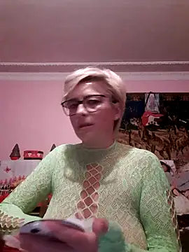 Snapshot of LunaBlaise chatting on 06-18-26, 05:50 LunaBlaise online show from 06-18-26, 05:50