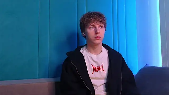 Mickey Hawk online show from 04-18-26, 05:44