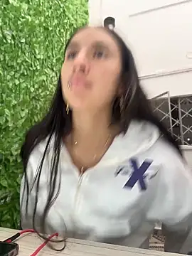 LilyRossi  online show from 05-11-26, 01:06