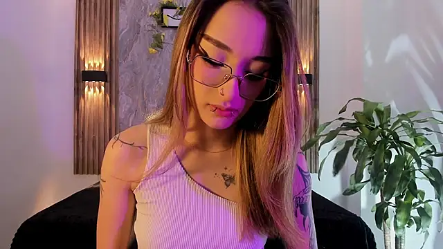Melodylanee online show from 05-28-26, 11:07
