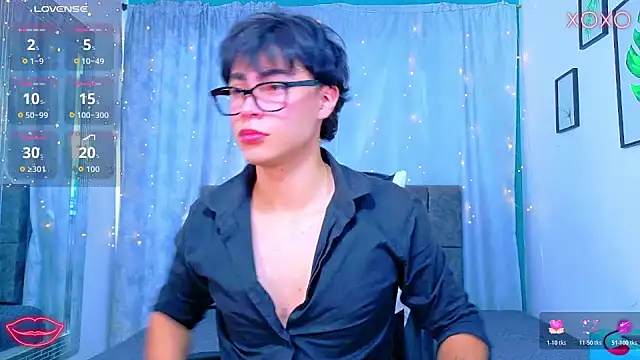 Snapshot of Dantekent chatting on 07-13-26, 01:25 Dantekent online show from 07-13-26, 01:25