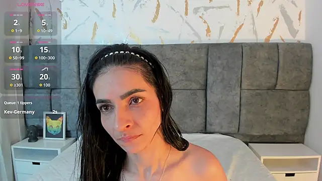 Samantha Velle online show from 05-24-26, 02:16