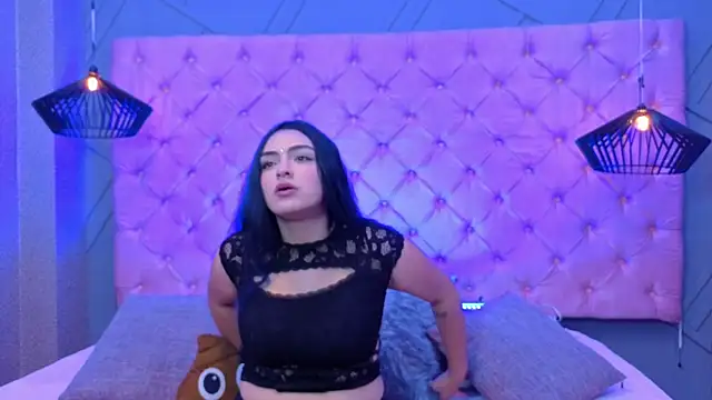 SARA HORNY- online show from 05-30-26, 04:31
