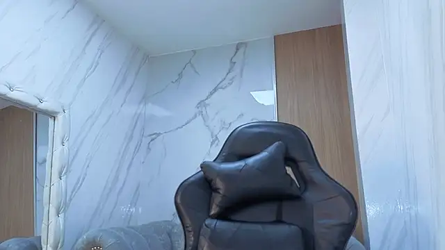 Lola roses tf online show from 03-16-26, 08:24