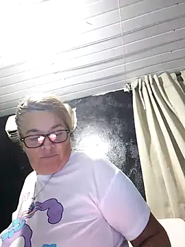 momismilf544 online show from 04-21-26, 03:35