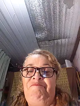 momismilf544 online show from 04-27-26, 05:27